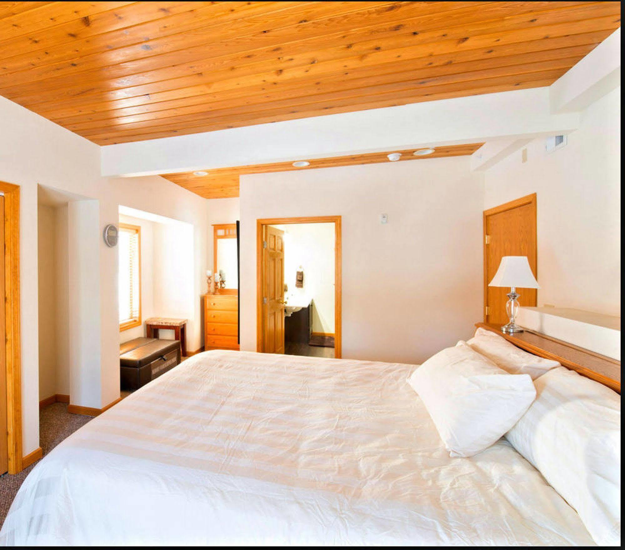 Mein Haus Bed & Breakfast Avon Ngoại thất bức ảnh